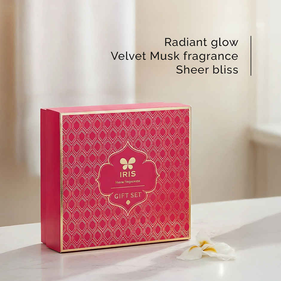 Velvet Musk Candles Gift Box | Gift Hamper | Iris