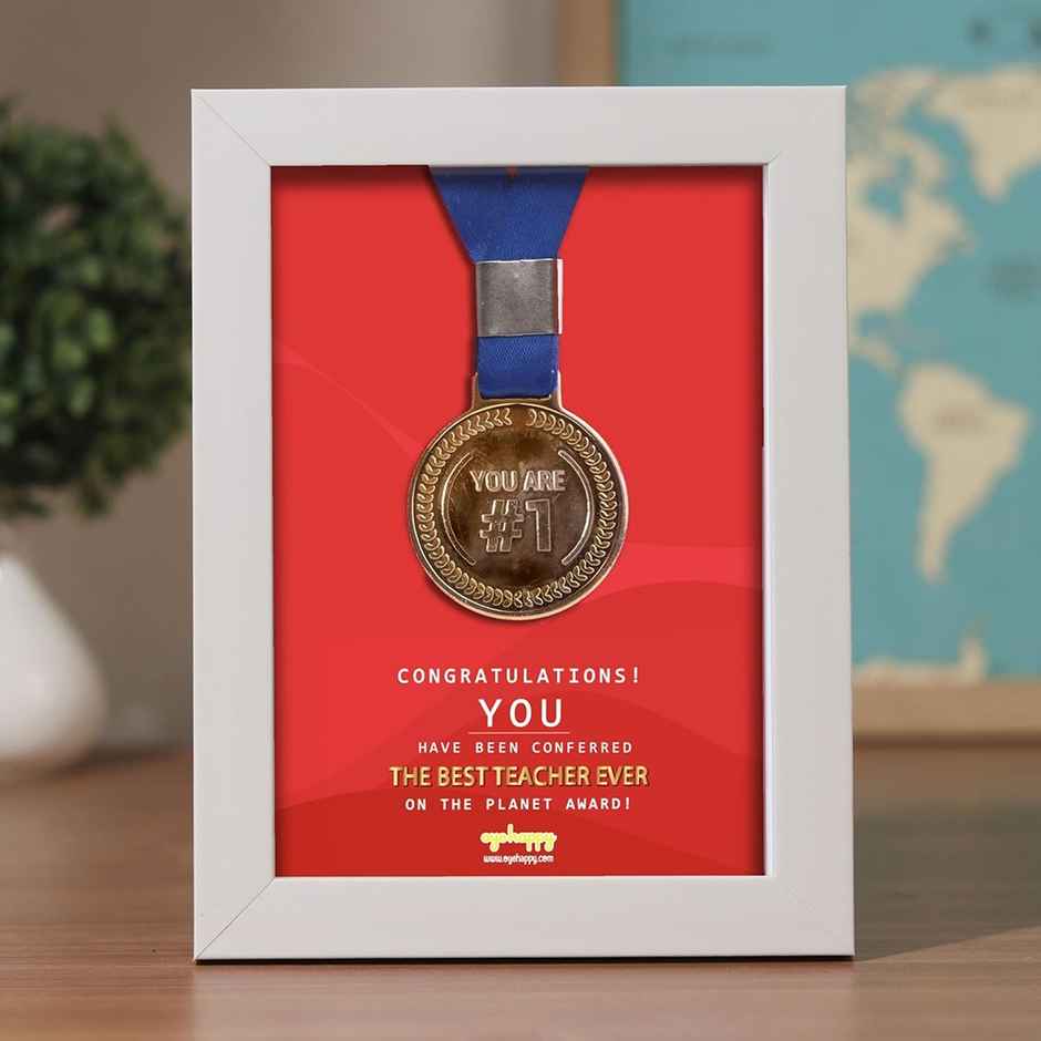 Happy Mail Appreciation Medal Frame For Father's Day Gifting