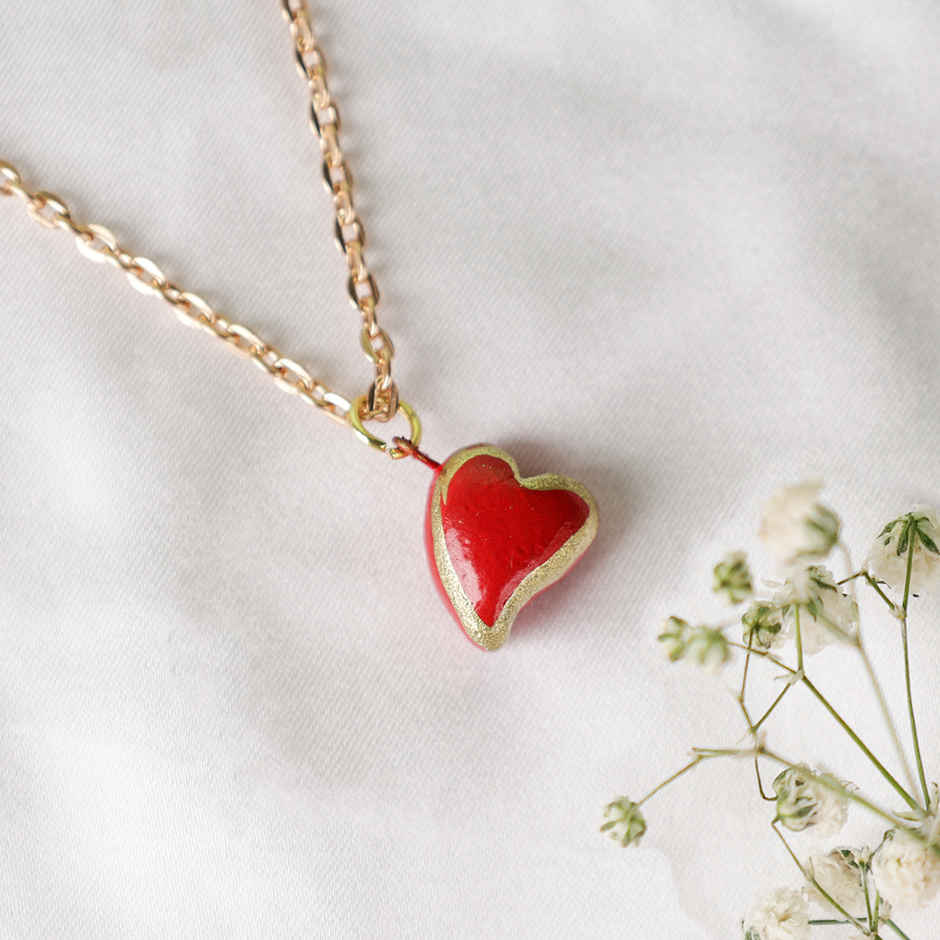 Oye Happy Crimson Heart Chain