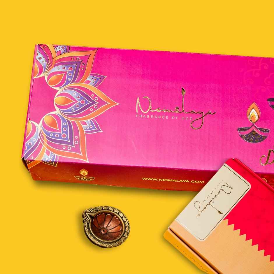 Mandala Plantable Crackers Gift Box | Nirmalaya