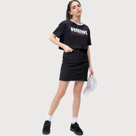 Freehand Women's Relaxed Graphic Casual Crew Neck T-shirt | 0424-Zfhcrtee2-02 | Black - M