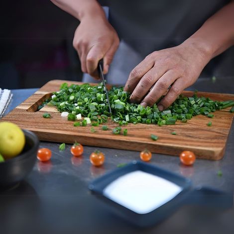 Femora Vegetable Acacia Wood Chopping Board Anti Bacterial Seasoned 135 X 95 Inch (34 X 245 Cm)