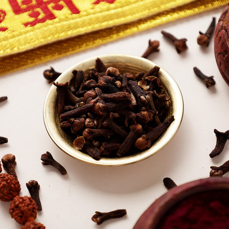 Premium Cloves (Loung) - Puja Religious Ceremony Spice | Oye Happy