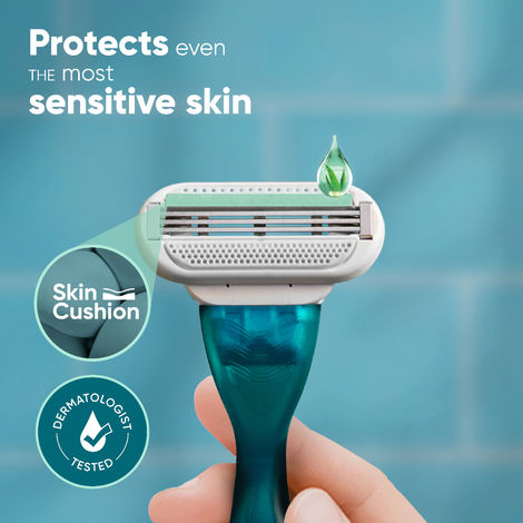 Gillette Venus Smooth Combo Pack|Razor Plus 2 Refills|Aloe Vera Smooth