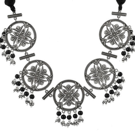 Voylla Nrityotsava Gauri Choker Necklace Set
