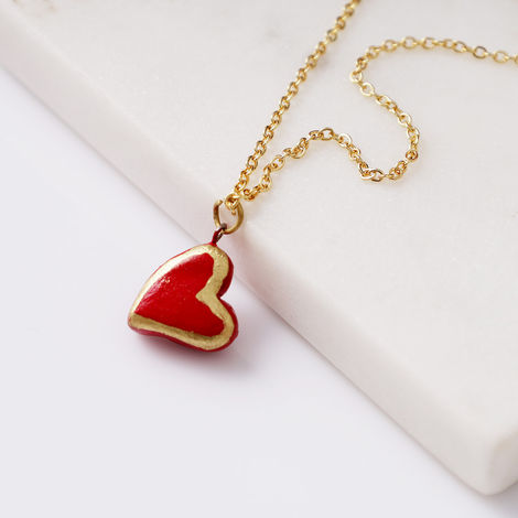 Oye Happy Crimson Heart Chain