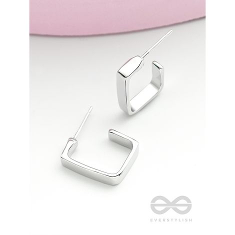 Everstylish Hooked On Charm- Silver Earrings