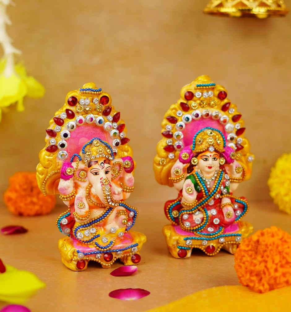 Shri Laxmi Ganesh Clay Idol | 4.5 in | | Assorted Design | ServDharm