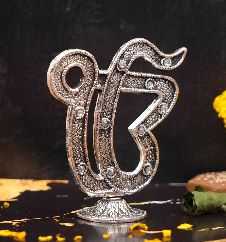 ServDharm Ik Onkar Showpiece
