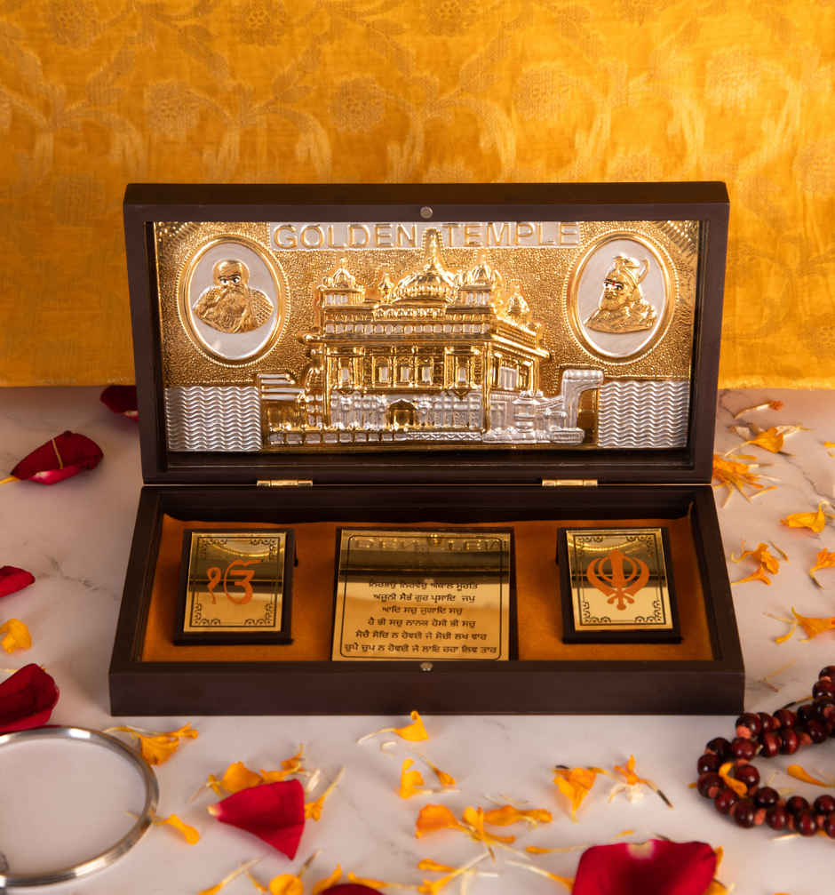 ServDharm Guru Nanak Dev Ji Brown Premium Puja Gift Box
