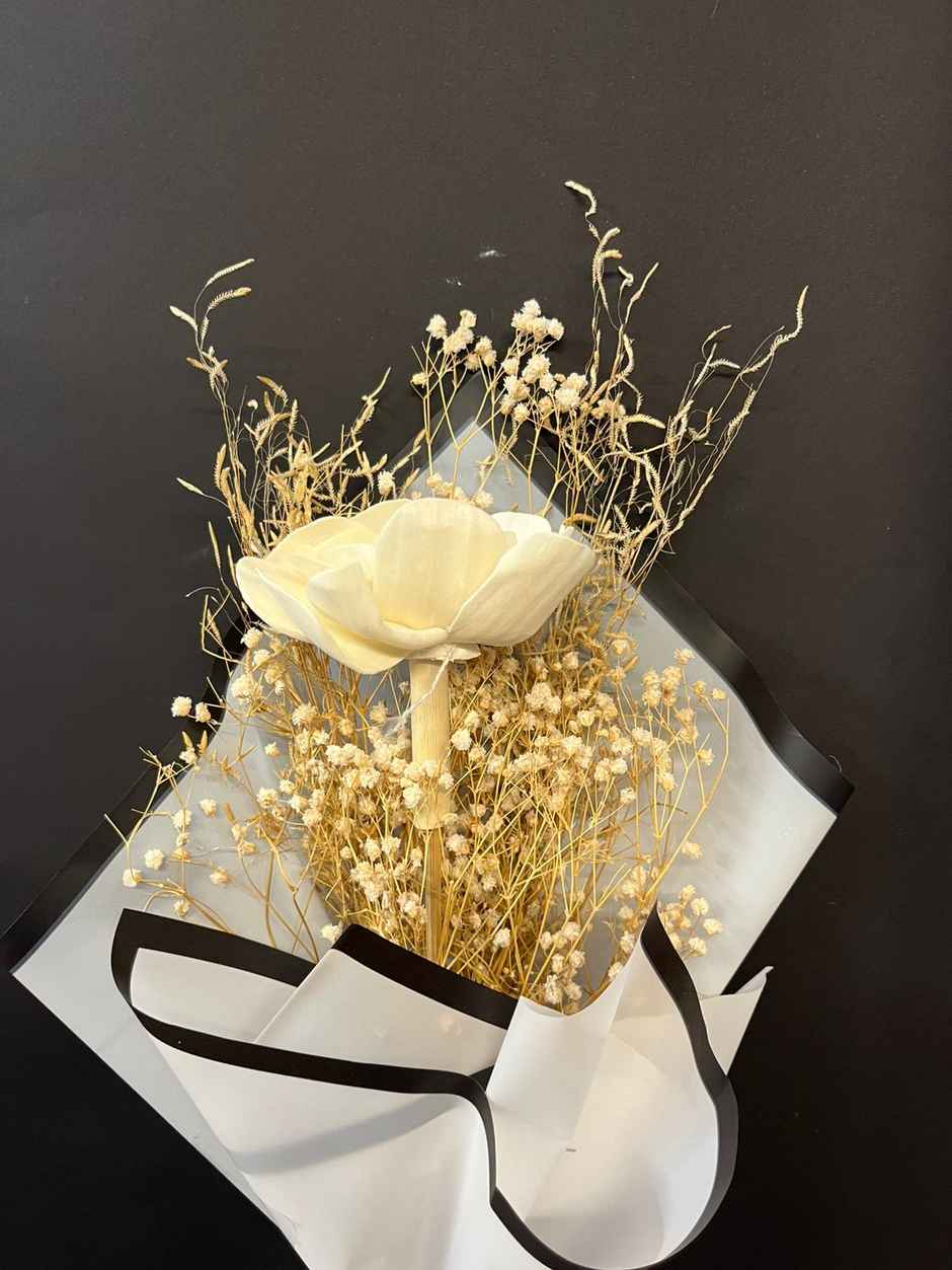 White Dried Flower Love Bouquet | Ideal for Gifting | Farmerr