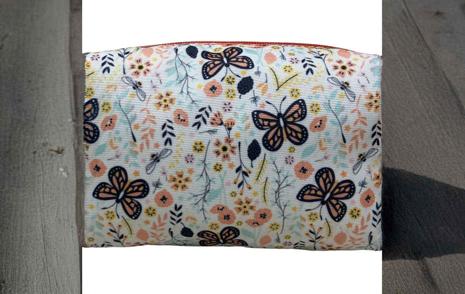 H M International Unisex Polyester 10 L Travel Pouch | Assorted - One Size