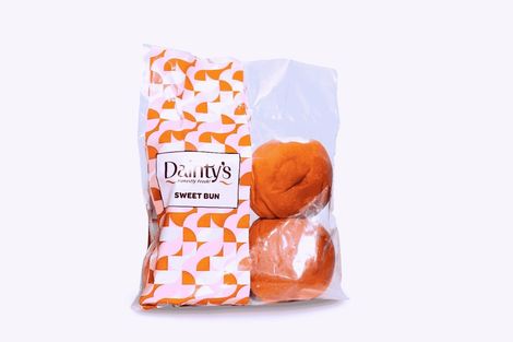 Dainty's Sweet Bun