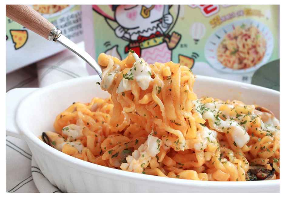 Samyang Korean Buldak Cream Carbonara Hot Chiken Flavor Ramen Stir-Fired Noodle Non Veg