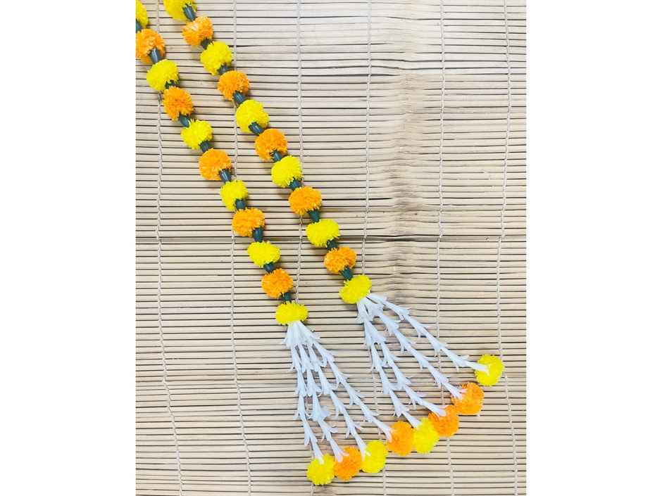 Flower String Bandhanwar | Festival Decoration | Marigold Design | 2 pcs | Yellow & Orange | Gullak