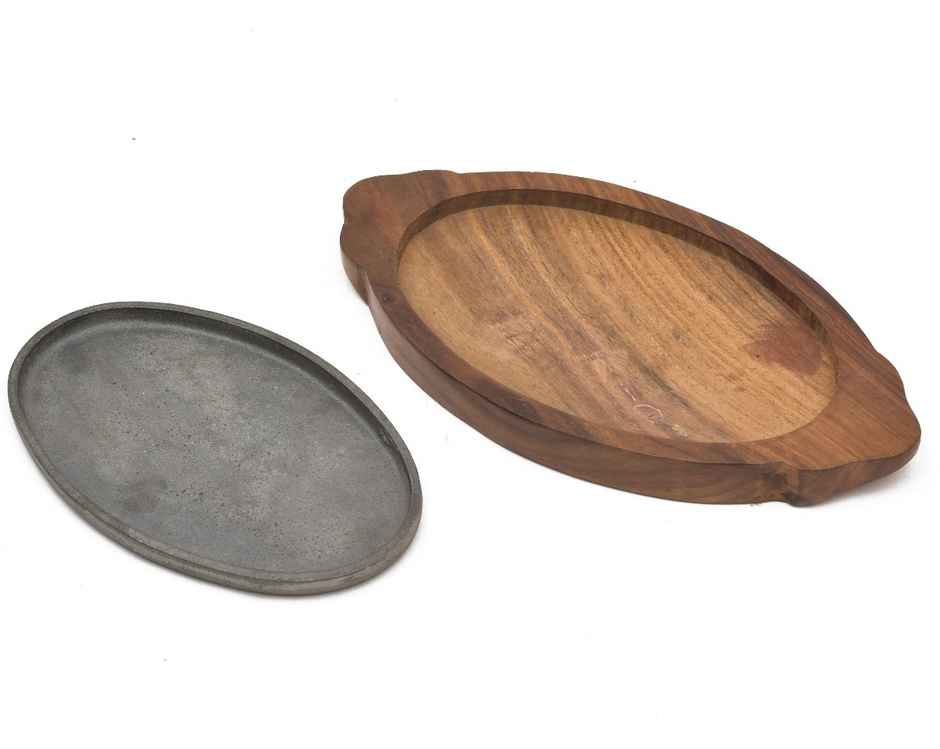 Sanjeev Kapoor by Oggn Wooden Base Cast Iron Sizzler Plate 13x7x1.5
