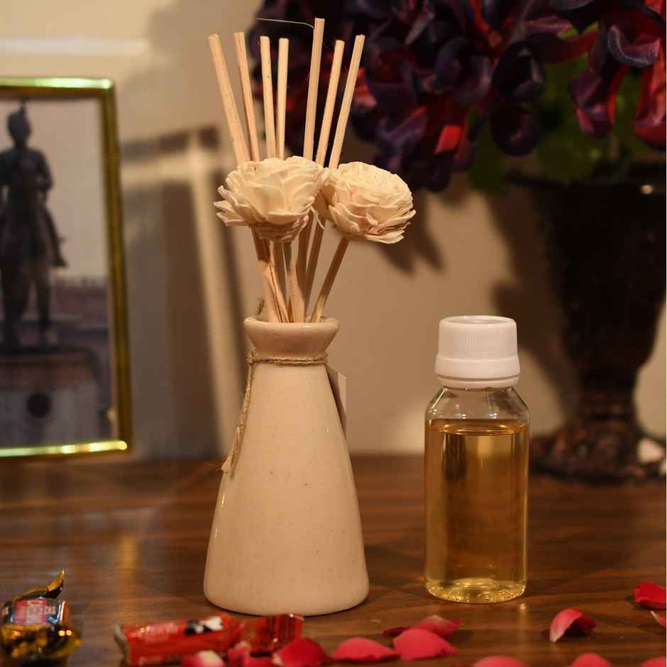 Samsidhi Reed Vanilla Oil Diffuser Set | Decorative & Pleasant