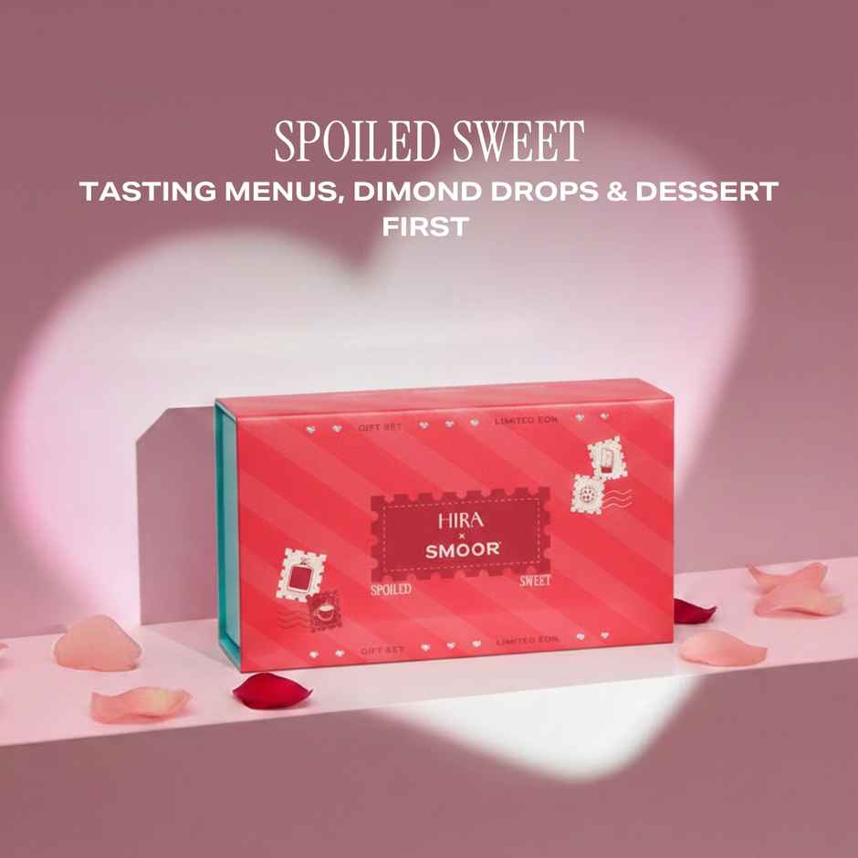 SMOOR x HIRA Premium Chocolate Gift for Her - Sweet Indulgence