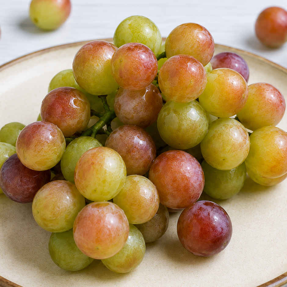 Grapes Red Globe Indian