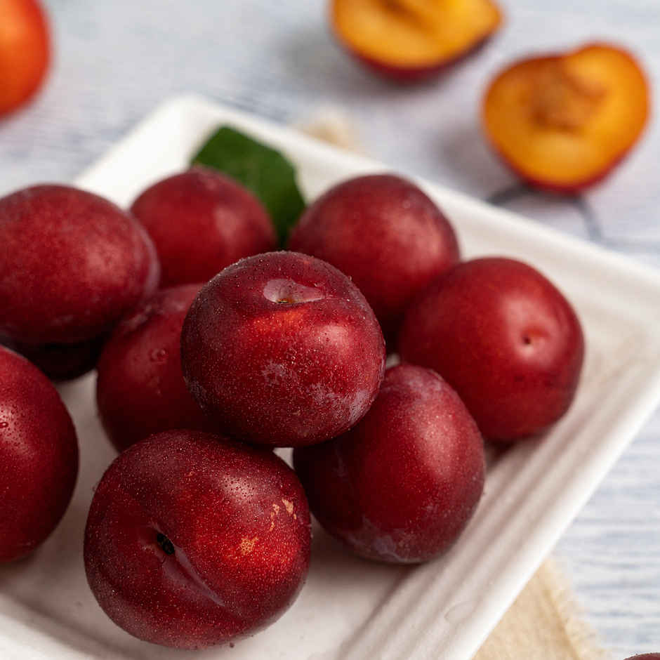 Plum (Aloo Bukhara)