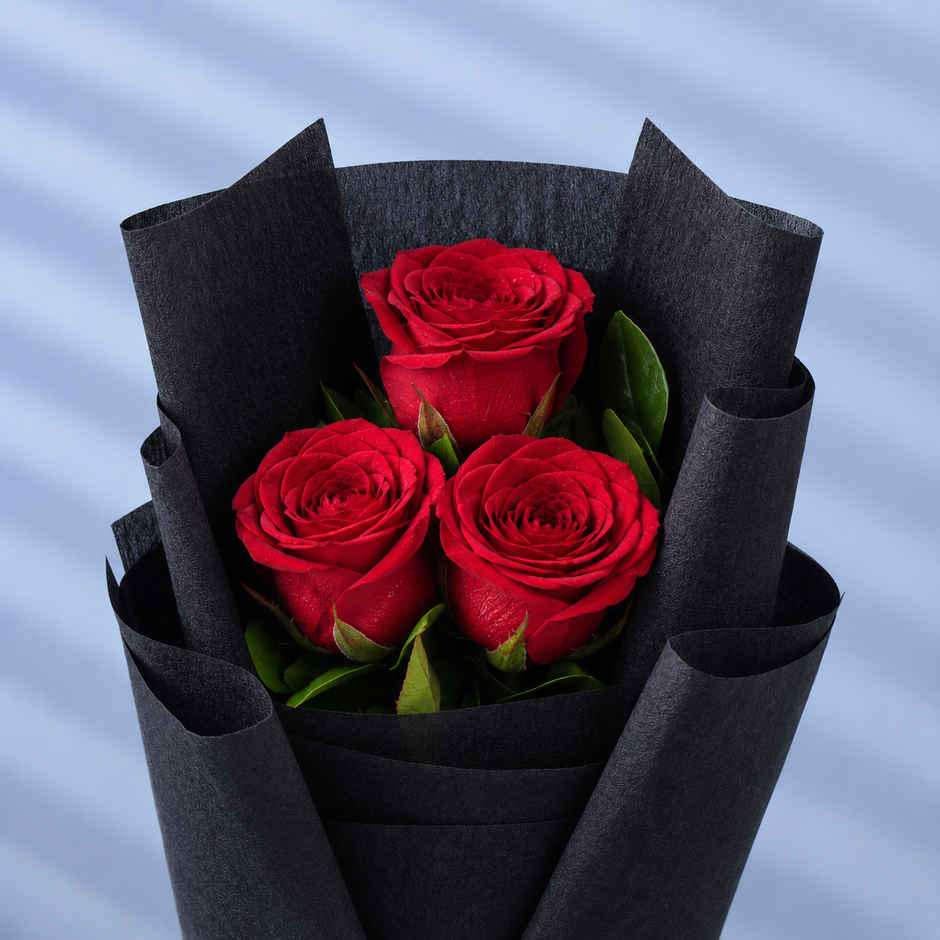 FlowerAura 3 Roses Blush Bouquet | Teacher's Day Gifting
