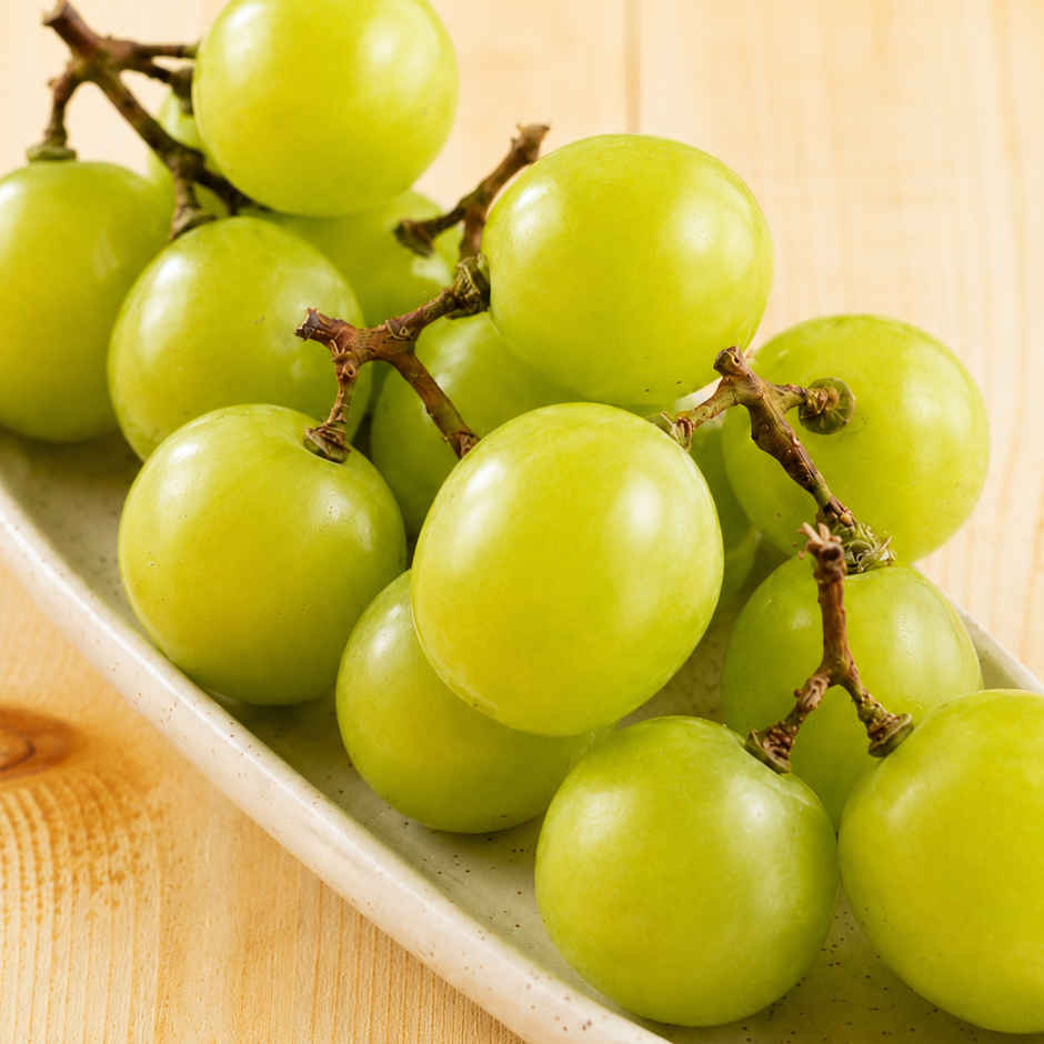 Grapes Green Imported (Shine Muscat)