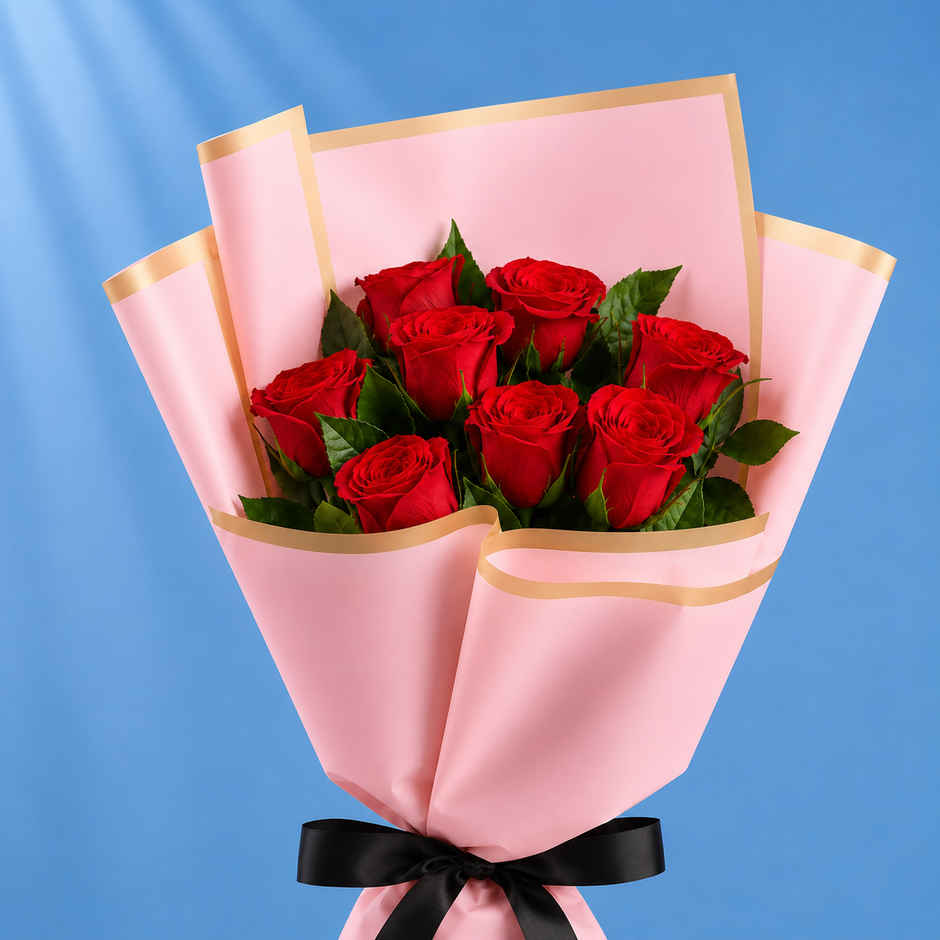 FlowerAura 8 Red Roses Bouquet | Gifting