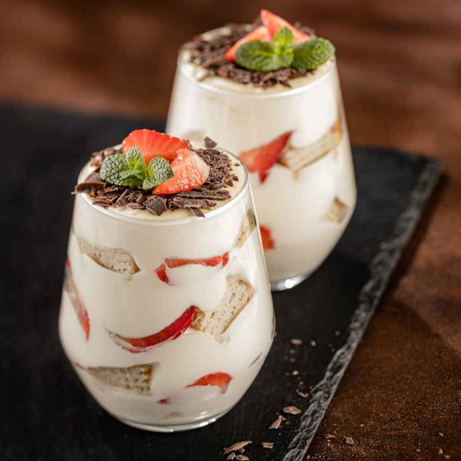 Loacker Quadratini Coconut Cookies 