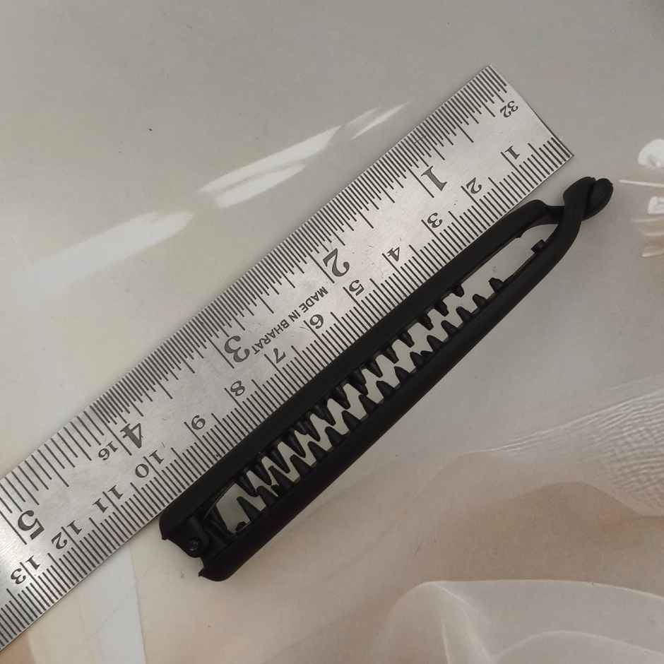 Banana Clip Matte | Large for Girls and Women | Black