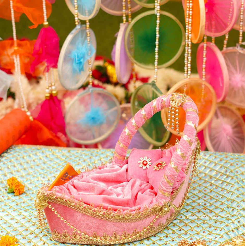 Laddu Gopal Premium Pink Velvet Boat Bed | Fits Idol Size 0-4 | ServDharm