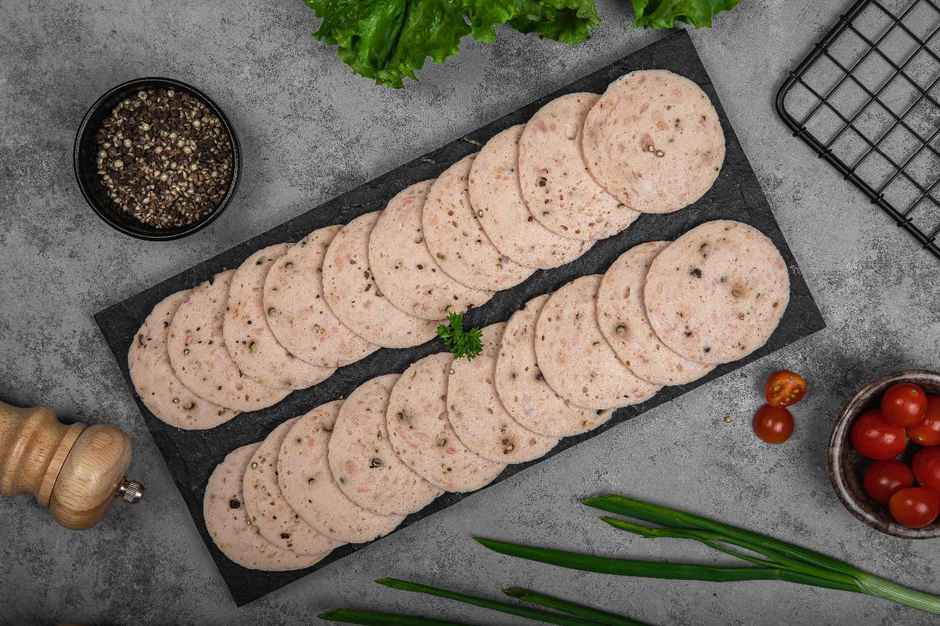 Deli Chic Chicken Blackpepper Salami