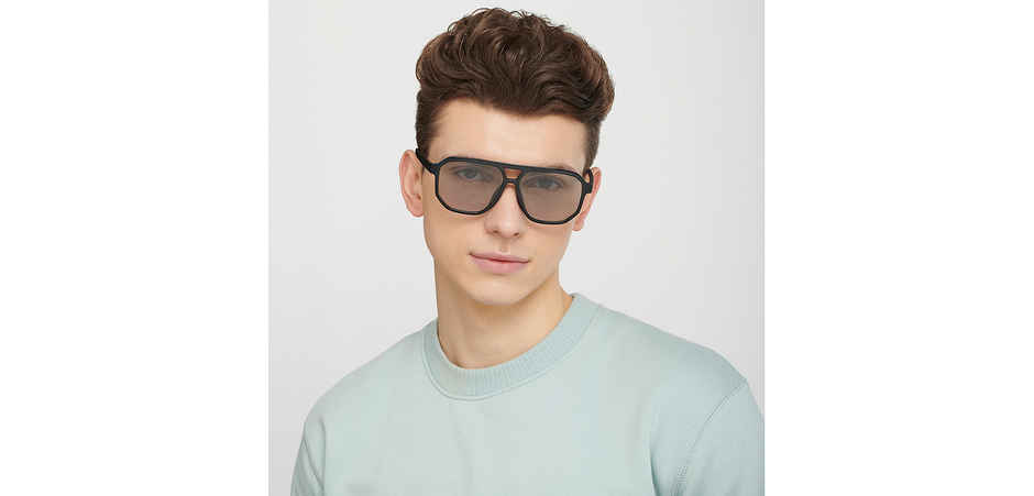 Vincent Chase By Lenskart Unisex Geometric Stainless Steel Hexagonal Sunglasses | Assorted - L