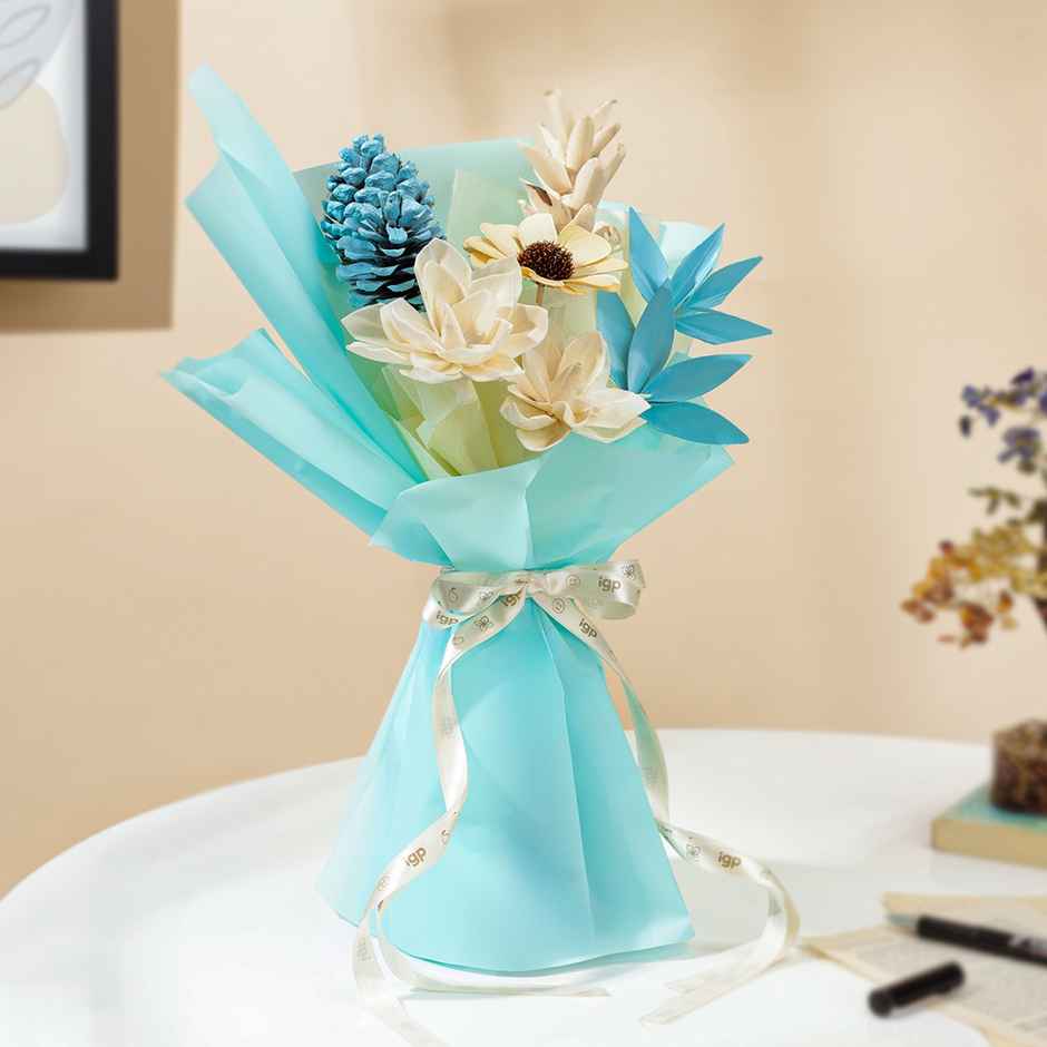 Cool Blue Dried Floral Bouquet | IGP