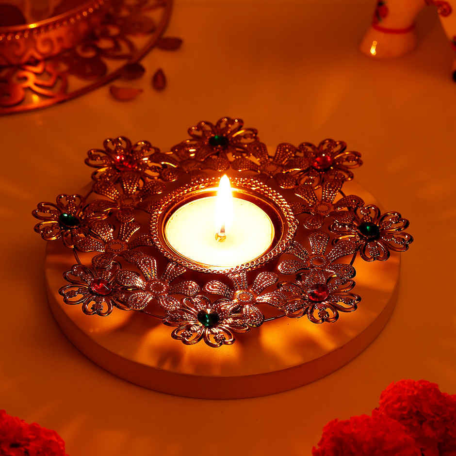 Tealight Holder | Flower Design | Metal | Gold | IGP