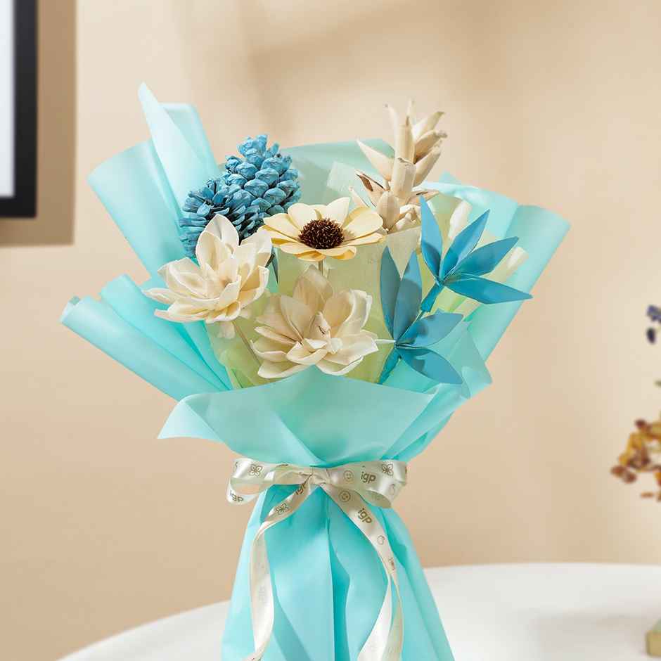 Cool Blue Dried Floral Bouquet | IGP