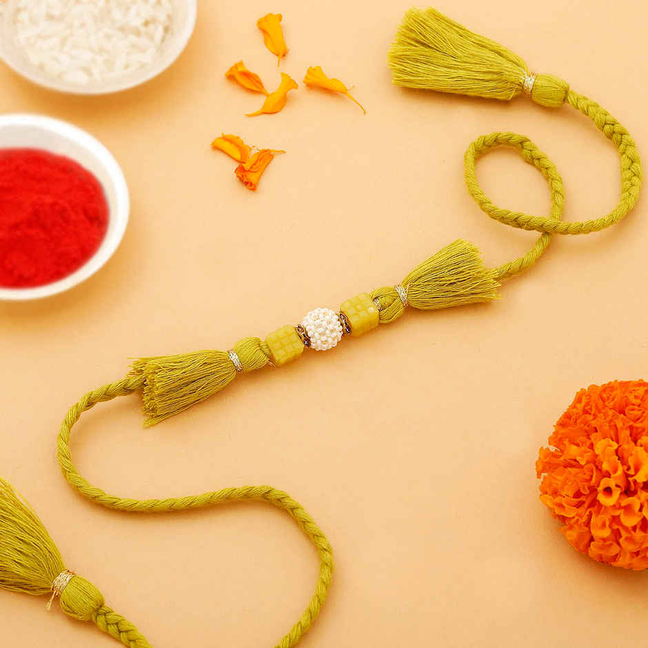 IGP Single Rakhi - Simple and Elegant