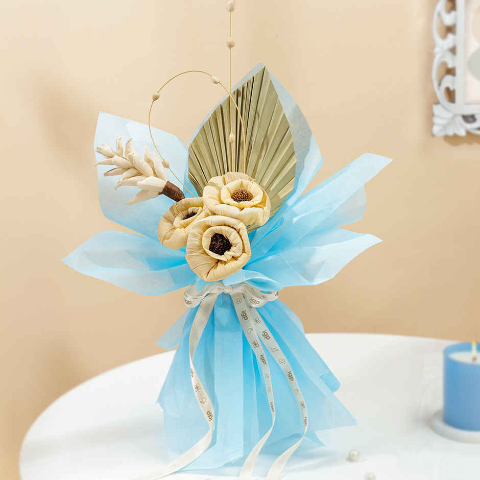 Blossom Dry Flower Bouquet - Elegant Christmas Gift for Loved Ones | IGP