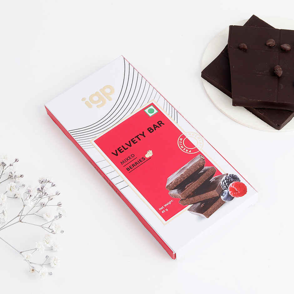 Choco Combo (Velvety Bar Mixed Berries 45G,X Mag Tag, Gift Box, Candle ...