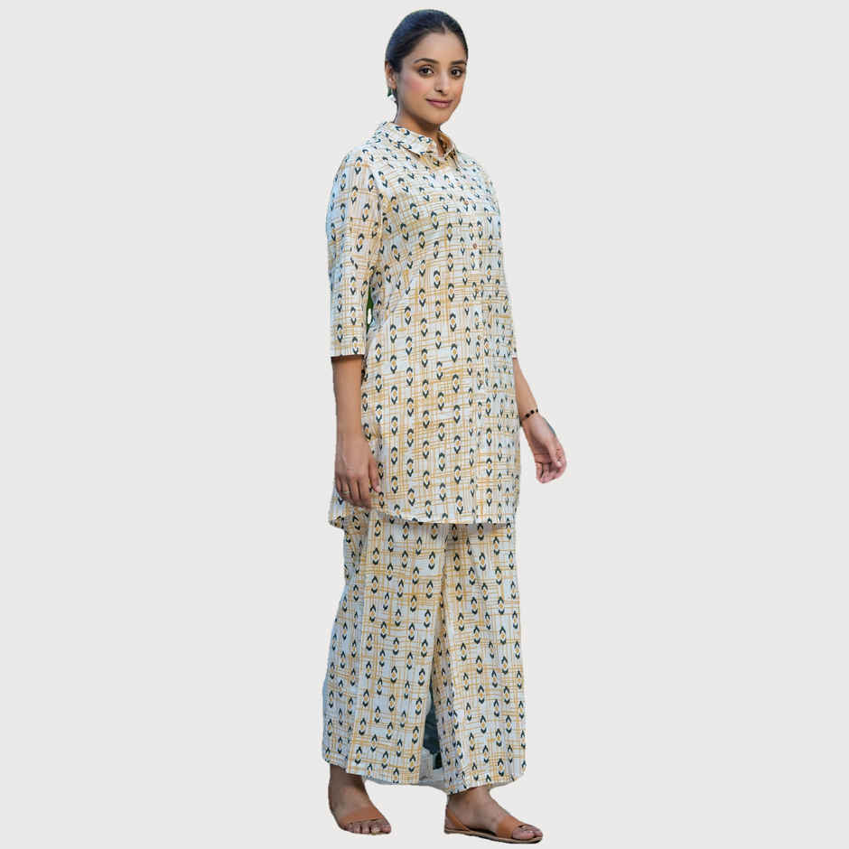 Sanskrutihomes Mustard And Blue Ethnic Motifs Printed Pure Cotton Night Suit | M