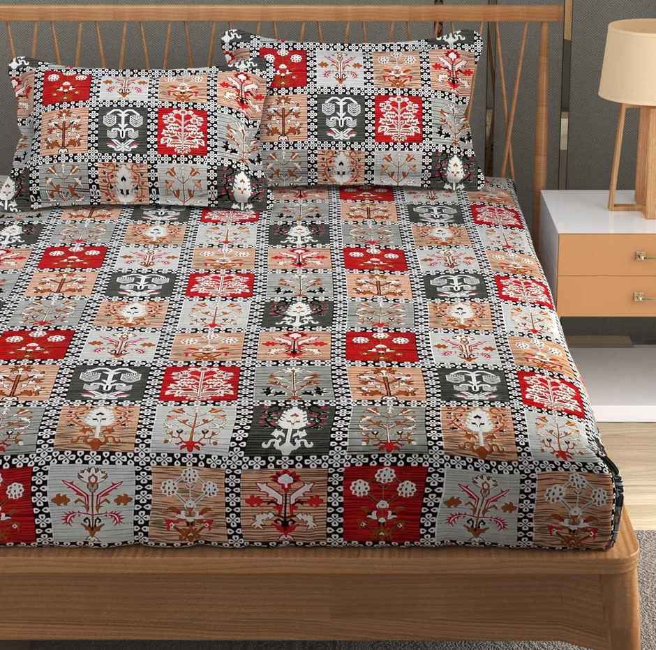 Furnofy Double Christmas Theme Geometric Bedsheet, 2 Pillow Covers | Multicolour | 90 x 100 in