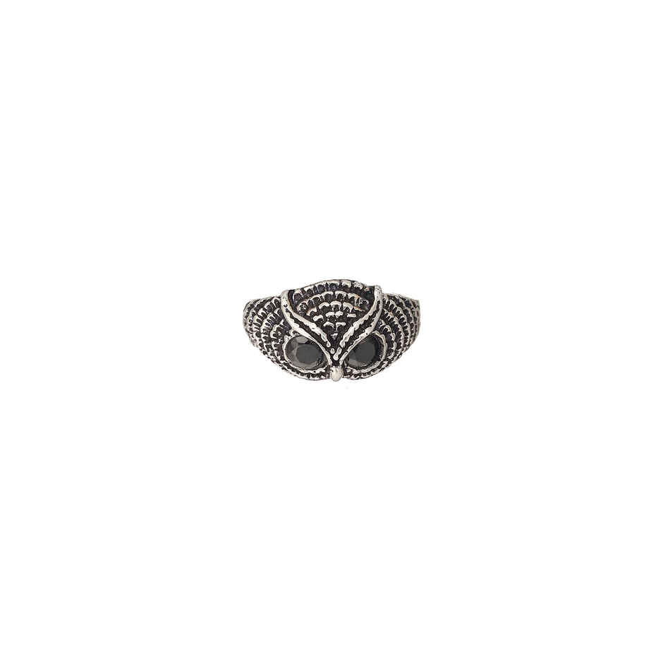 Priyaasi Bold By Priyaasi Black-Eyed Owl Studded Silver-Plated Ring For Men (Bd-Rng-30048)