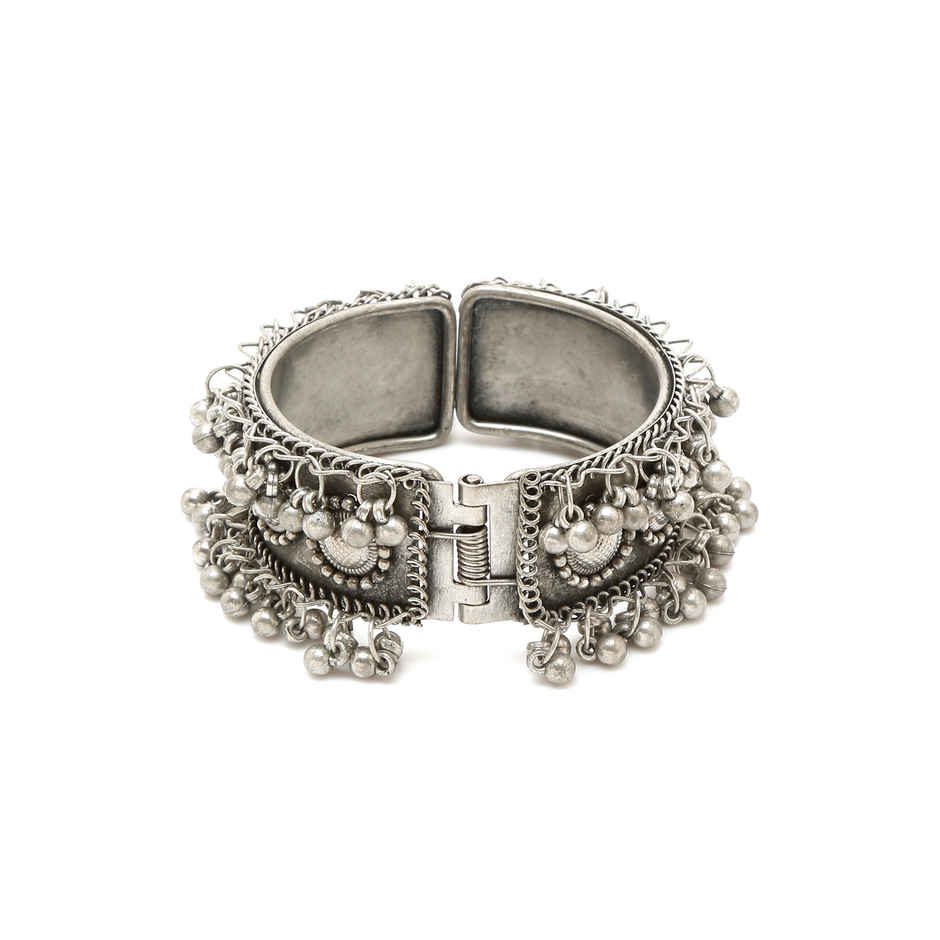 Youbella Celebrity Inspired Cuff Bracelet Bangle For Women And Girls(Ybbn - 92125)