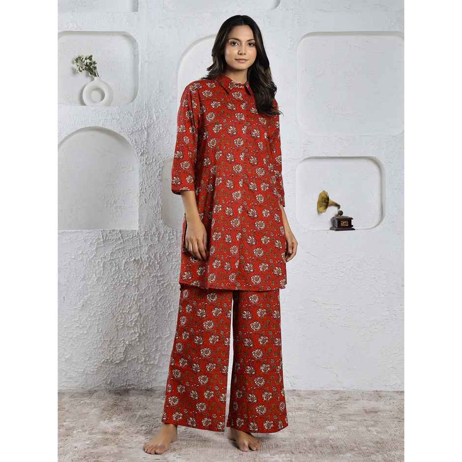 Sanskrutihomes Women Red Floral Printed Pure Cotton Night Suit | M