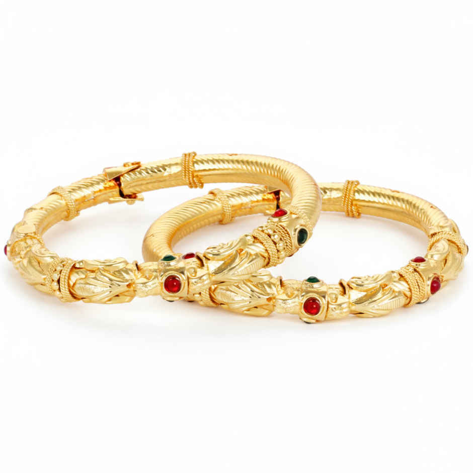 Youbella Stylish Traditional Jewellery Gold Plated Bangle Set For Women (Golden)(6M-Ykqf-Zaez)
