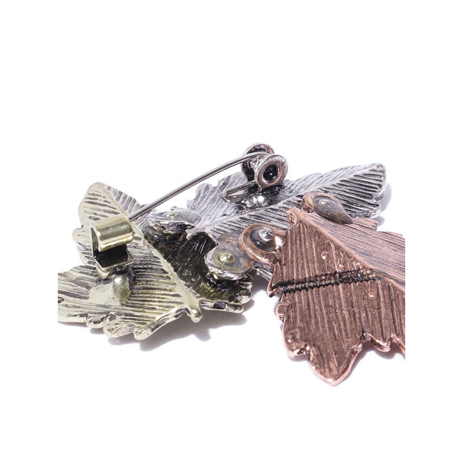 Youbella Latest Stylish Crystal Unisex Leaf Brooch For Women/Girls/Men (Silver)(Yb - Brooch - 82)