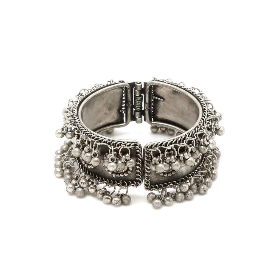 Youbella Celebrity Inspired Cuff Bracelet Bangle For Women And Girls(Ybbn - 92125)