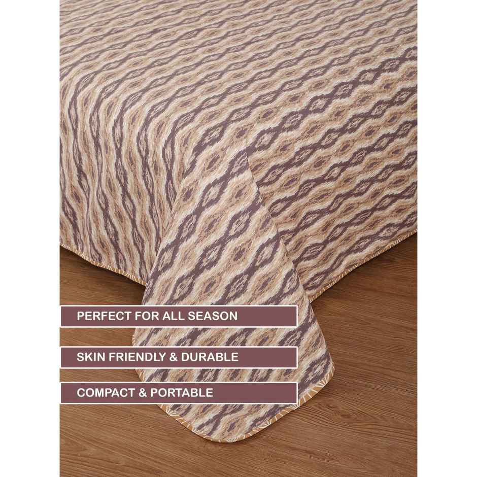 STATUS Micro Dohar Double Bed | Tie and Die Maroon - 200 x 220 cm