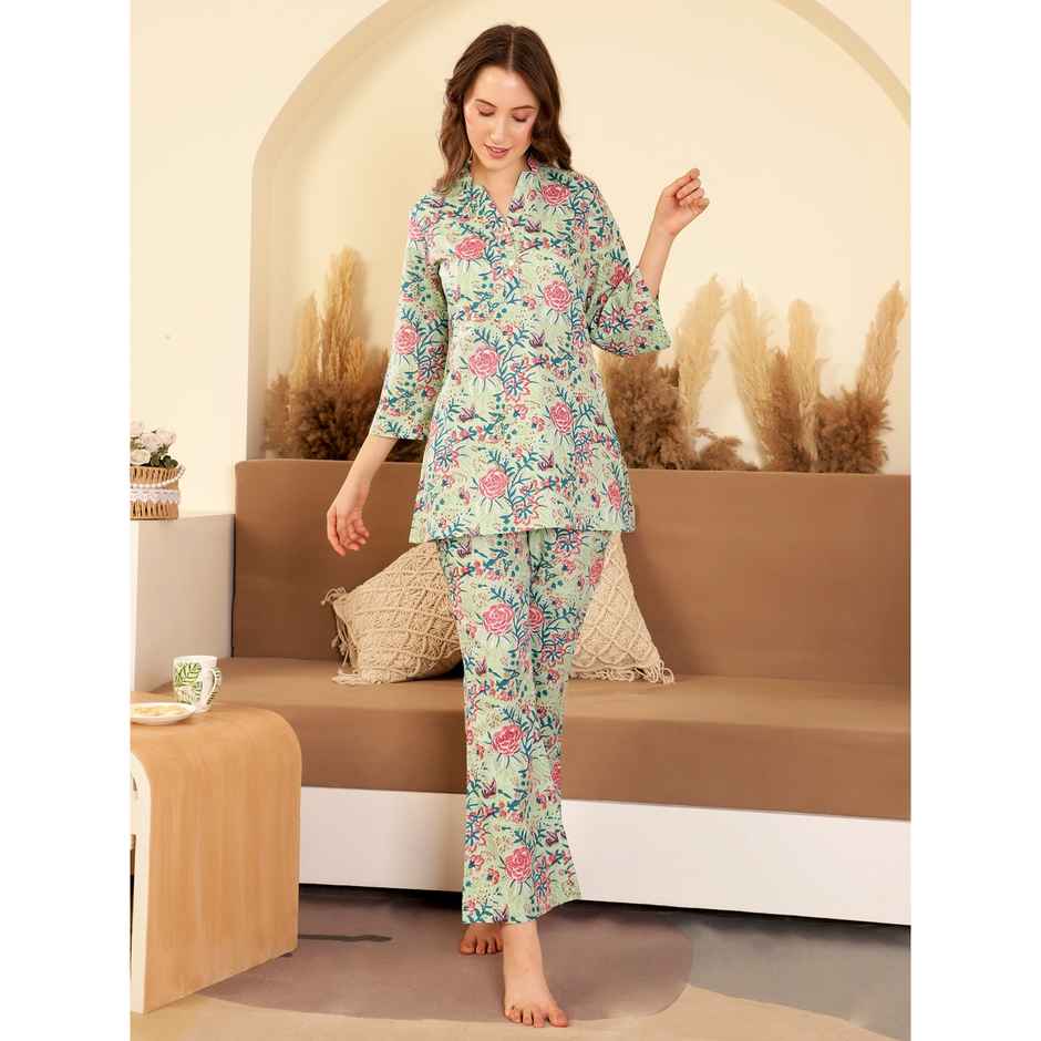 Sanskrutihomes Women Green Printed Pyjamas and Kurti Night Suit SE-NSP-641 | M