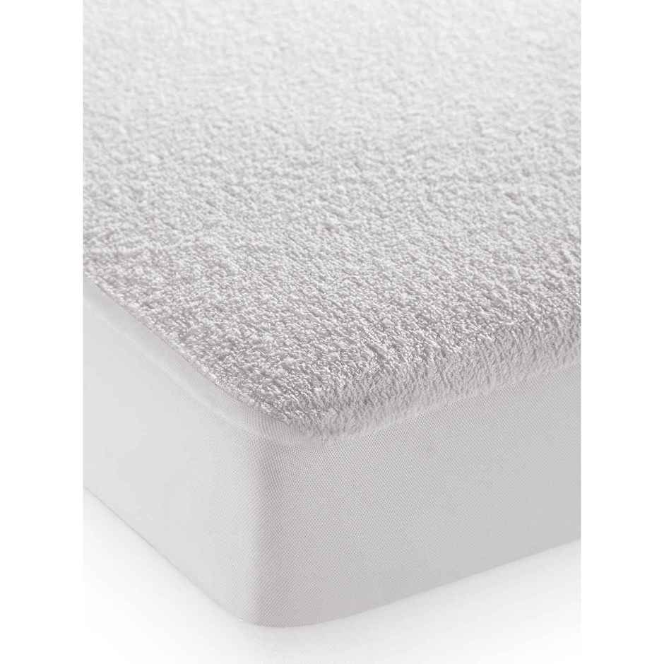 Bianca Waterproof Breathable Mattress Protector With Fitted Plain Pattern | White