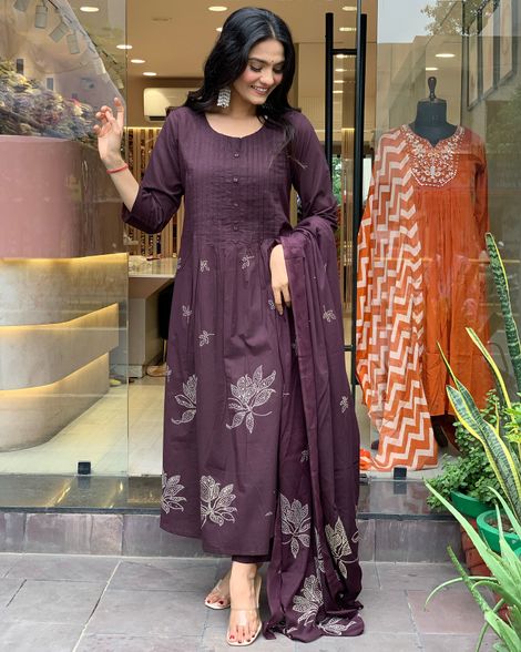 GoSriKi Women's Viscose Rayon Anarkali Printed Kurta with Pant & Dupatta | GANGORI | Wine - L